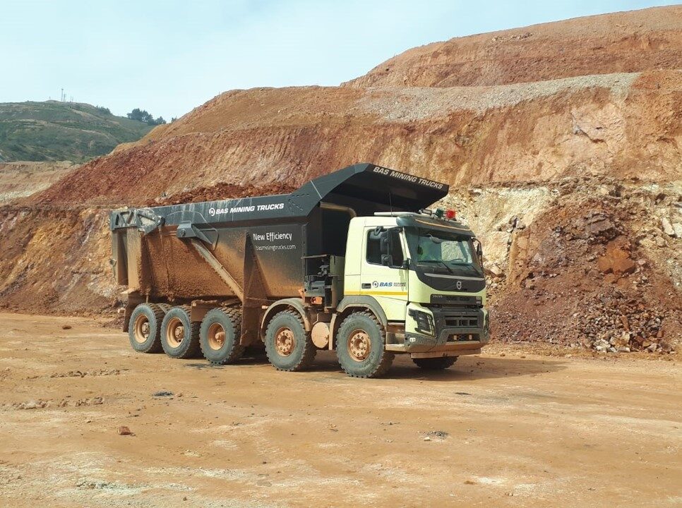 BAS Mining Trucks introduce i nuovi camion per il trasporto minerario 8×4 e 10×4 diffusi Picture3-e1635948691775