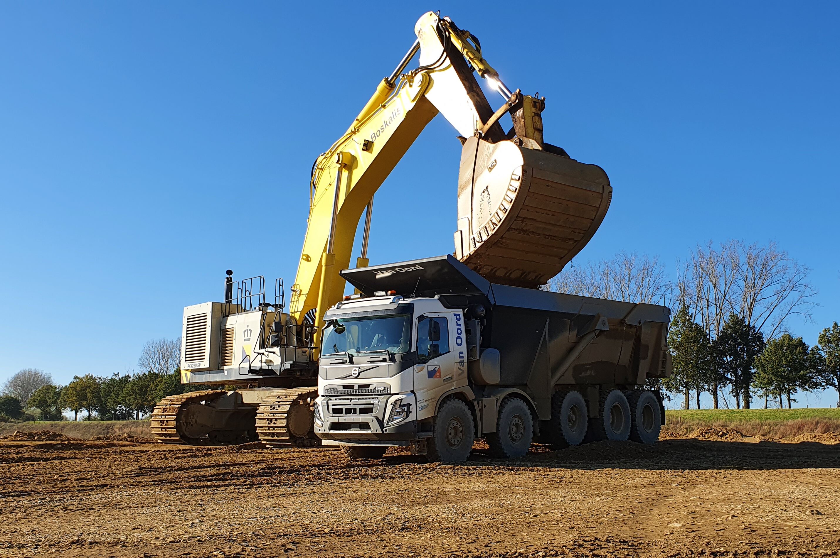 10x4 widespread tipper